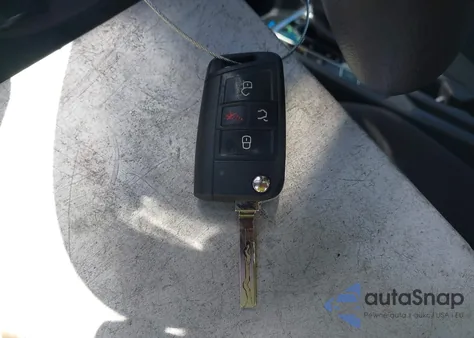 2019 Volkswagen Jetta 1.4T R-Line/1.4T S/1.4T Se z USA, uszkodzony, nr VIN 3VWC57BU5KM083543